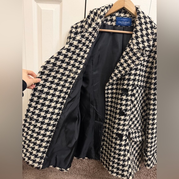 Mackintosh double-breasted houndstooth coat. Plaid Black and White Wool - Picture 2 of 6
